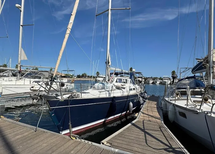 Voilier A Quai Tekne